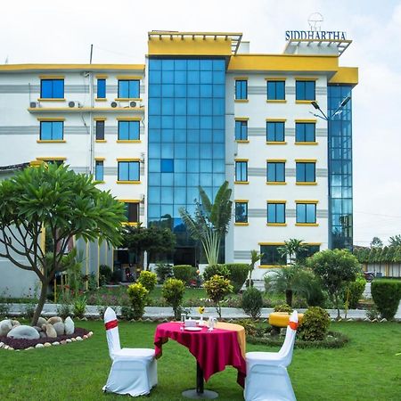 Siddhartha Hotel, Tikapur Exterior foto